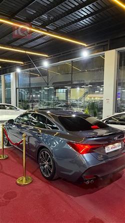 تويوتا أفالون